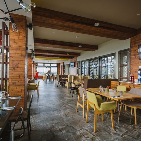 Hotel XYZ Tacloban Buitenkant foto