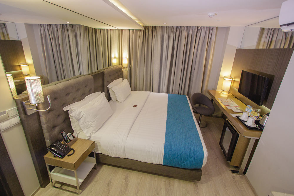 Hotel XYZ Tacloban Buitenkant foto