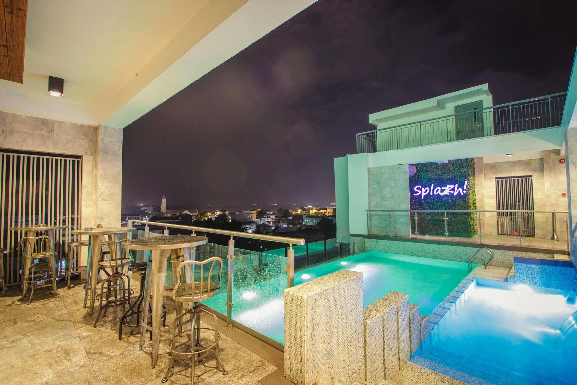 Hotel XYZ Tacloban Buitenkant foto
